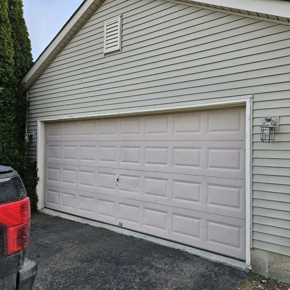 Slide of K&Dee Hauling & Remodeling