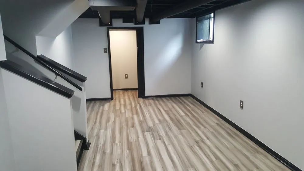 Slide of K&Dee Hauling & Remodeling