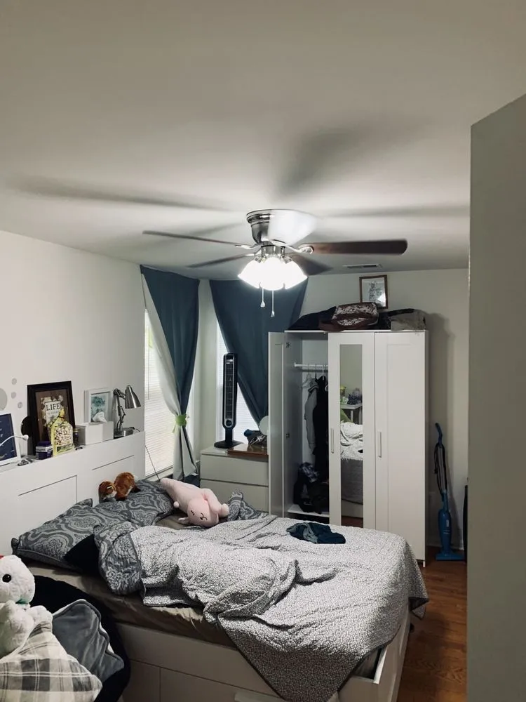 Slide of Kdot Electric