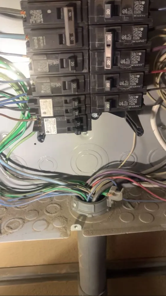 Slide of Keas Electric