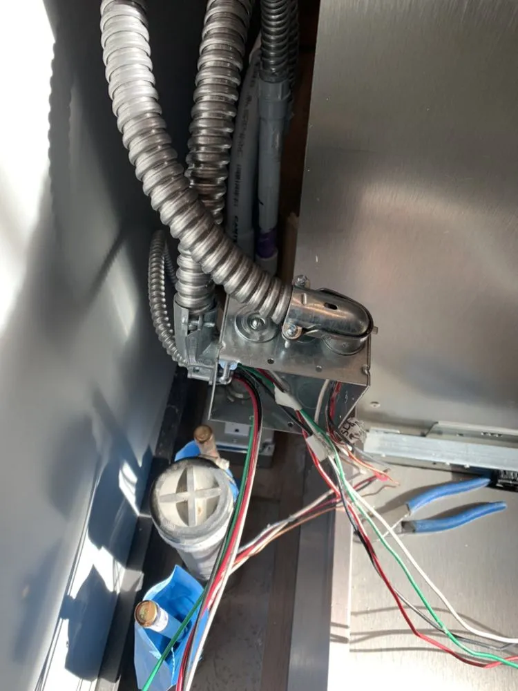 Slide of Keas Electric