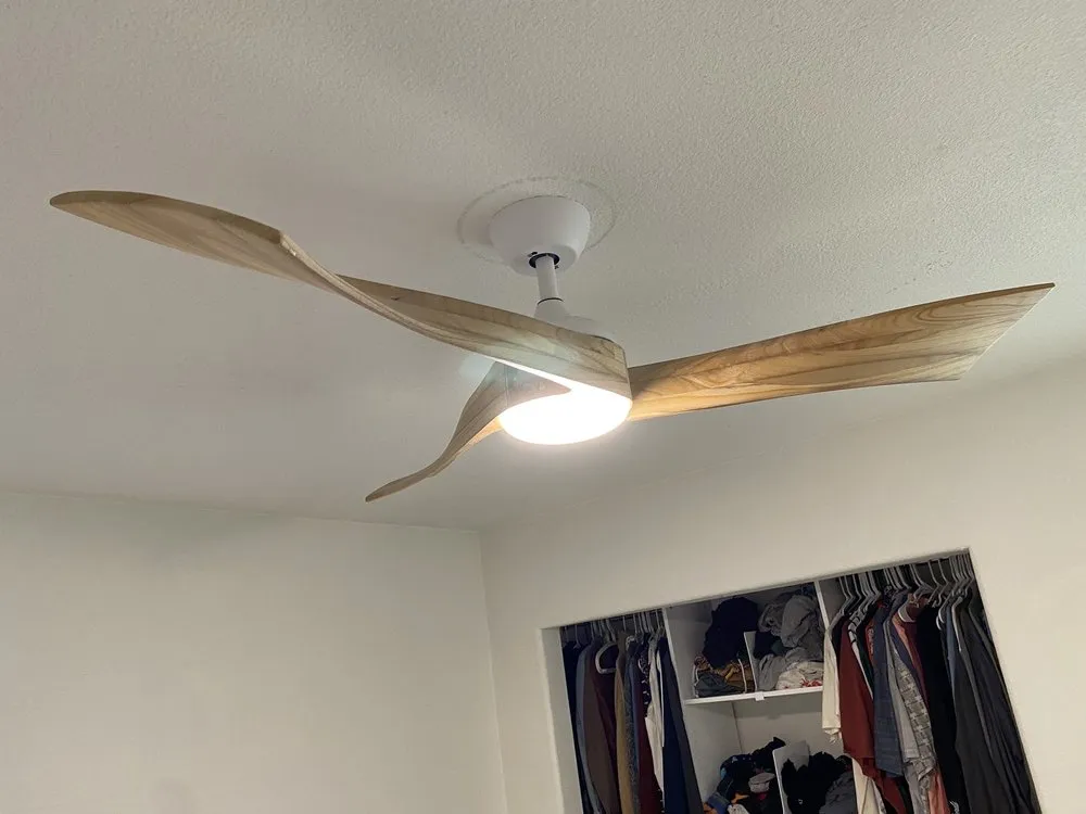 Slide of Keas Electric