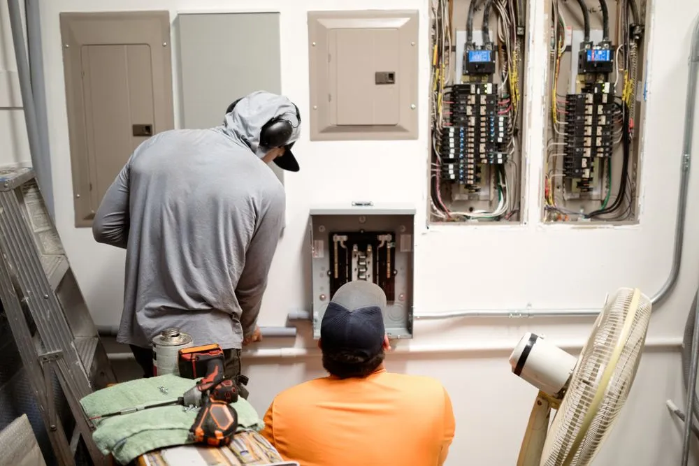 Affordable wiring installation experts serving Tampa Bay, FL - Keentel Electrical Contractors
