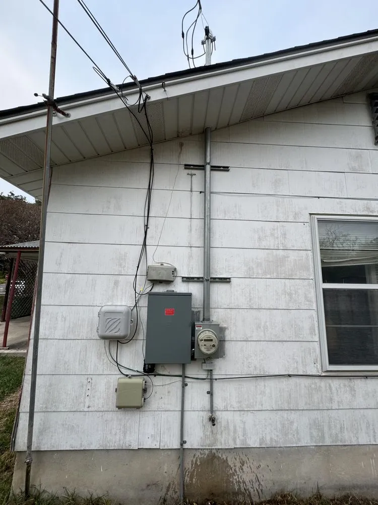 Slide of Keep it Lit Electrical Services