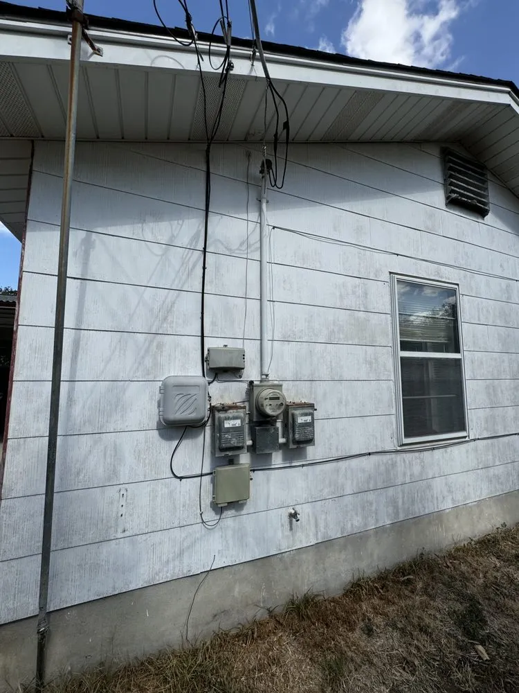 Slide of Keep it Lit Electrical Services