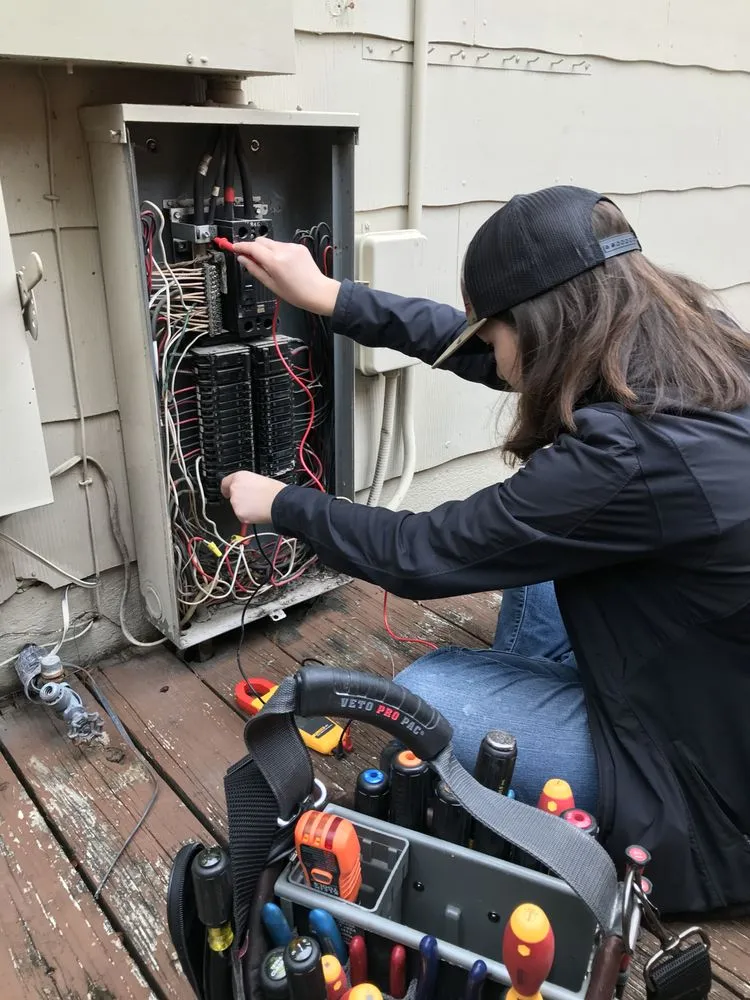 Slide of Keil Electric