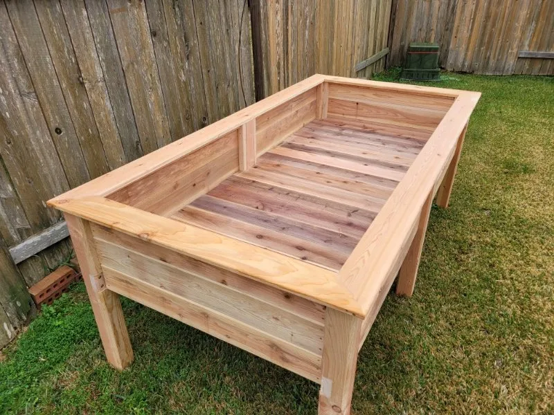 Slide of Kenny Earl’s Handyman Services