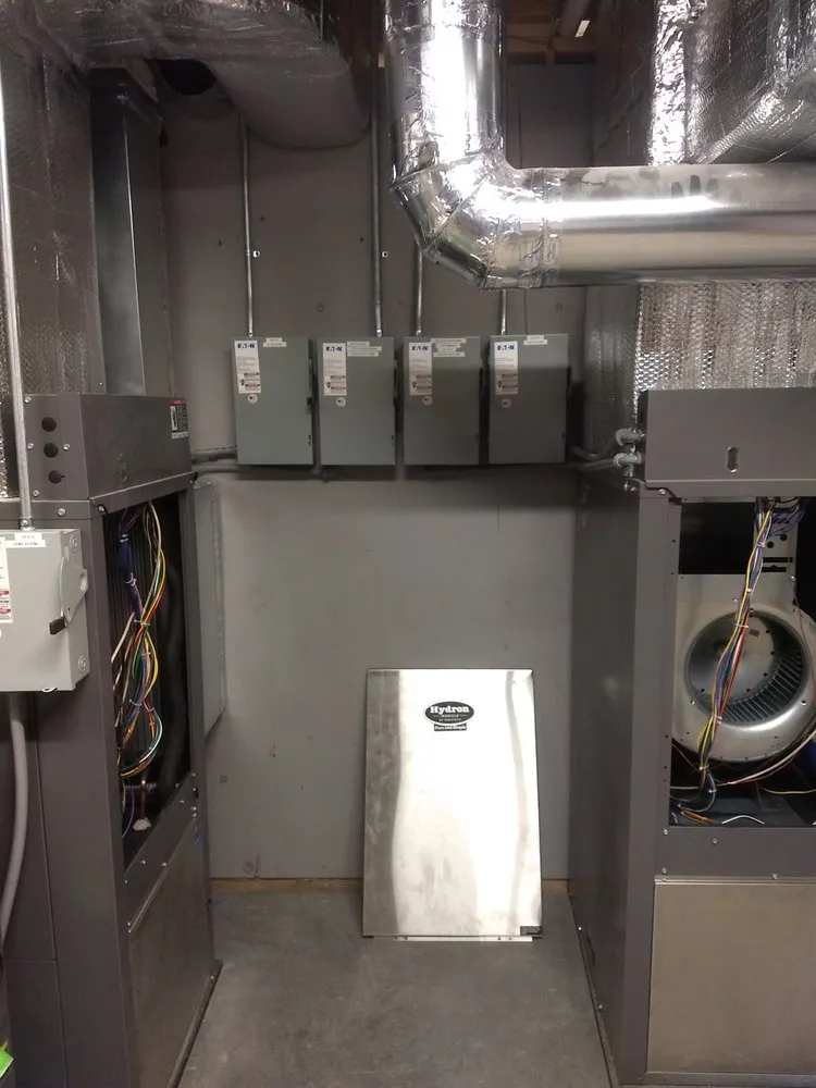 Slide of Kent Dandy Electrician