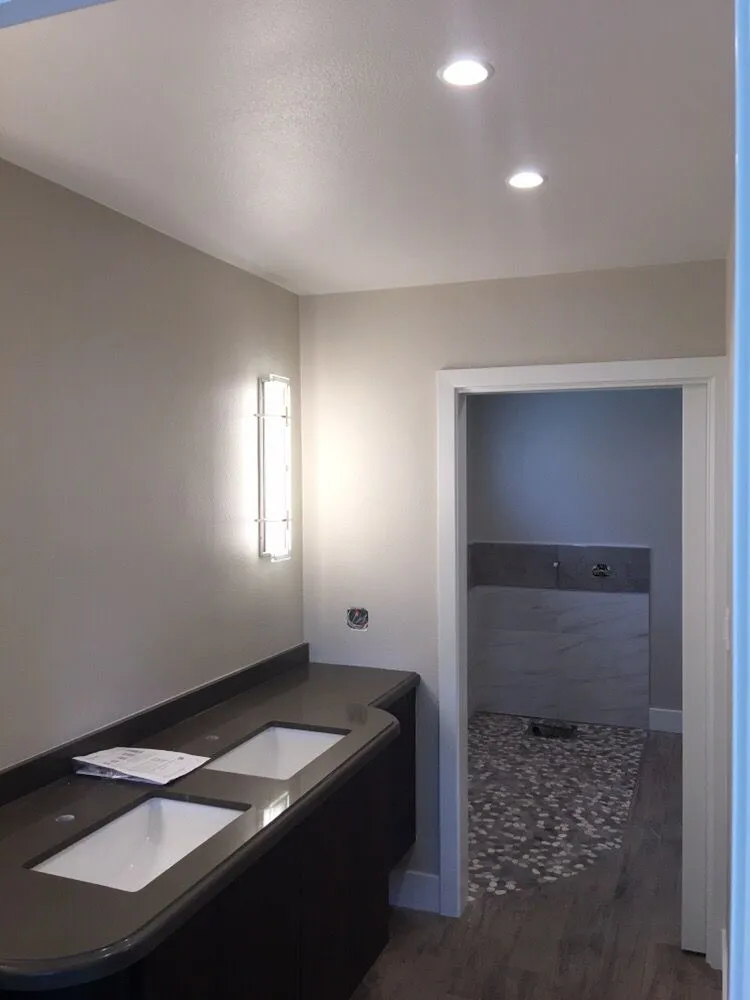 Slide of Kenz Electric