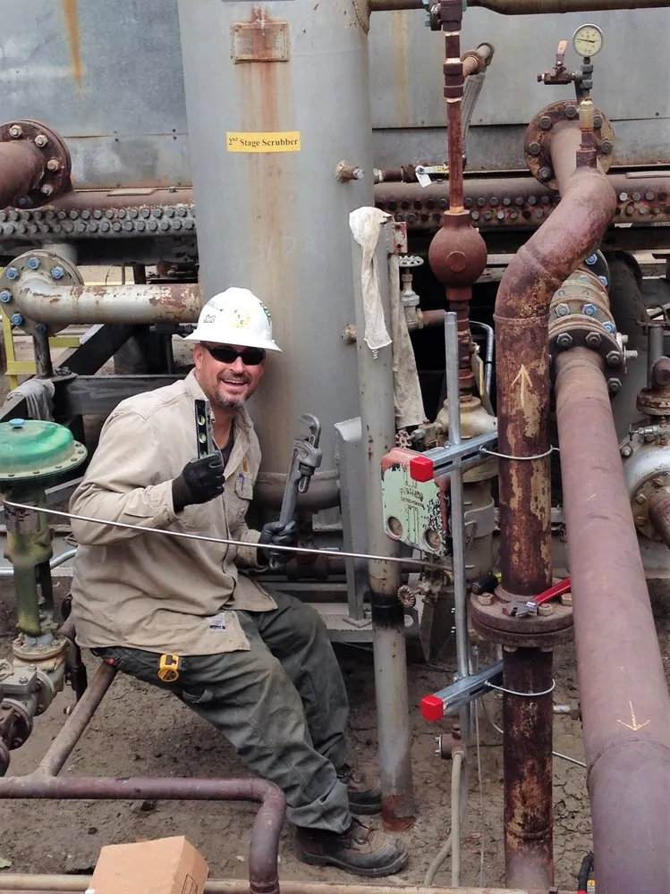 Slide of Kenz Electric