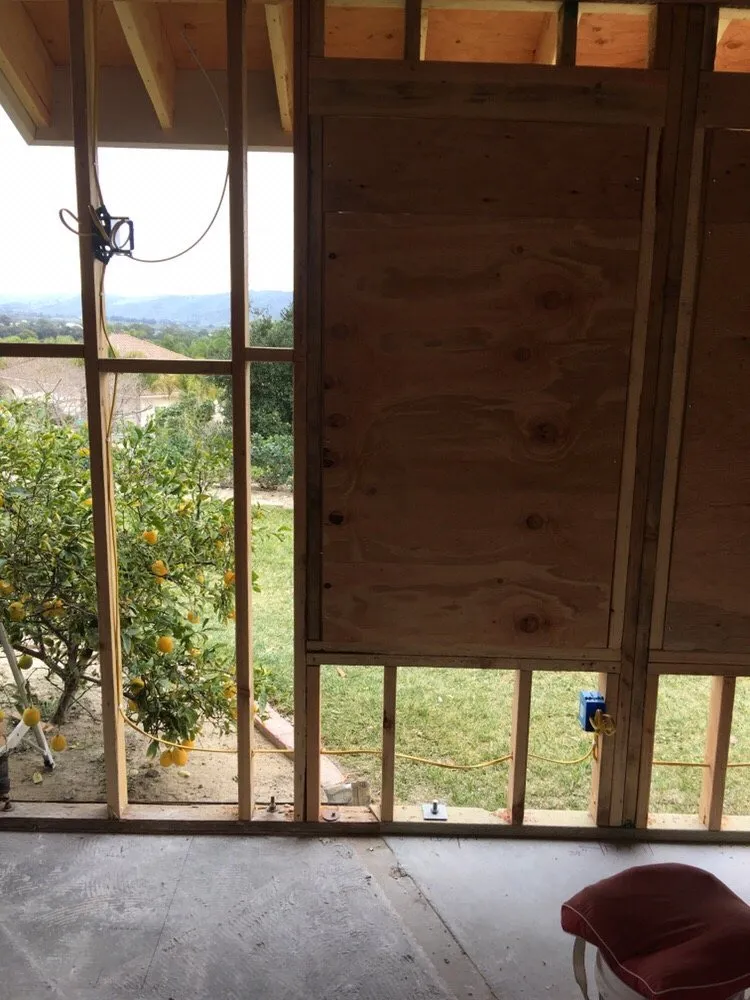 Slide of Kenz Electric