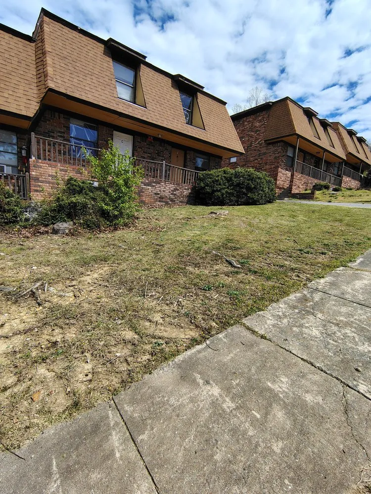 Slide of Keri's Lawn Care