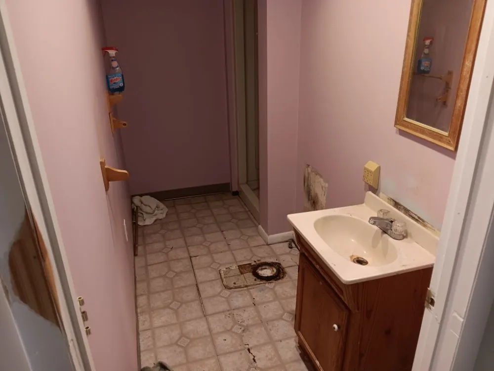 Emergency electrician providing panel upgrade in Wilkes-Barre, PA - KG Handyman Services