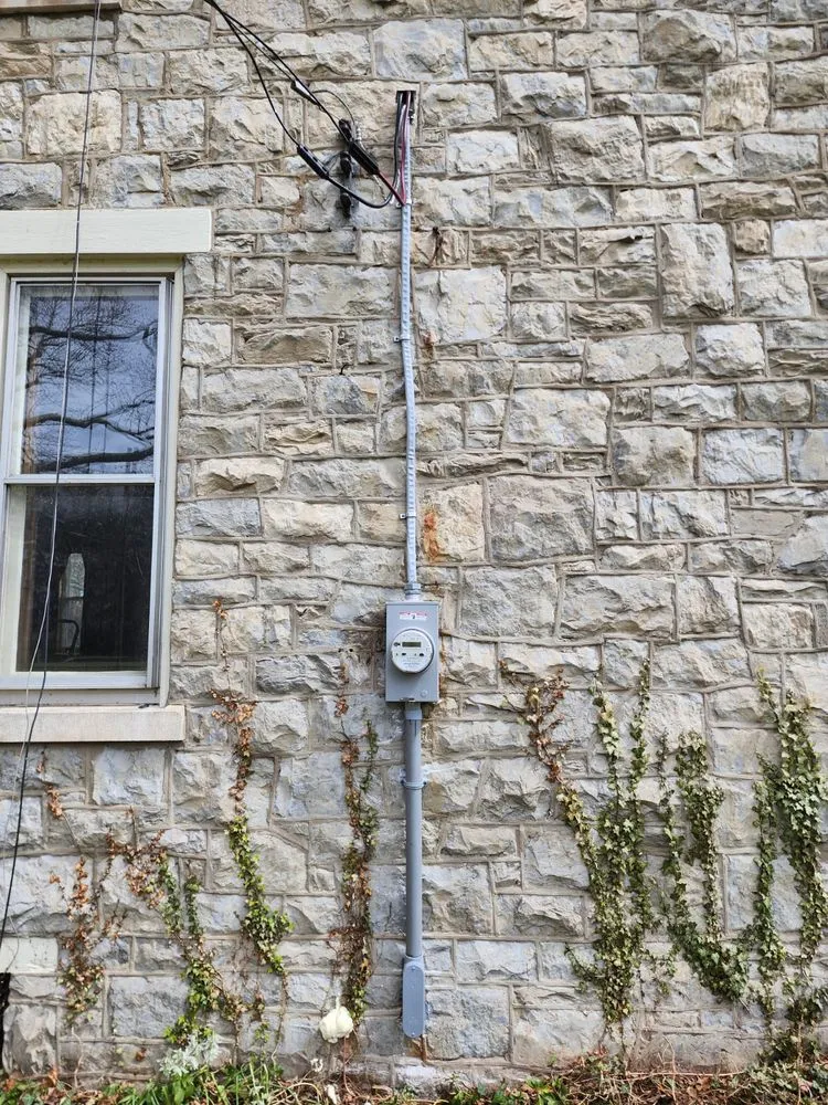 Slide of K&H Electrical