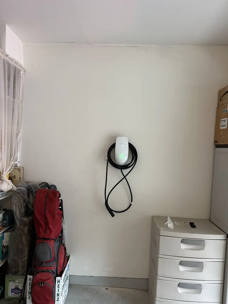 Slide of Khan Electric Services