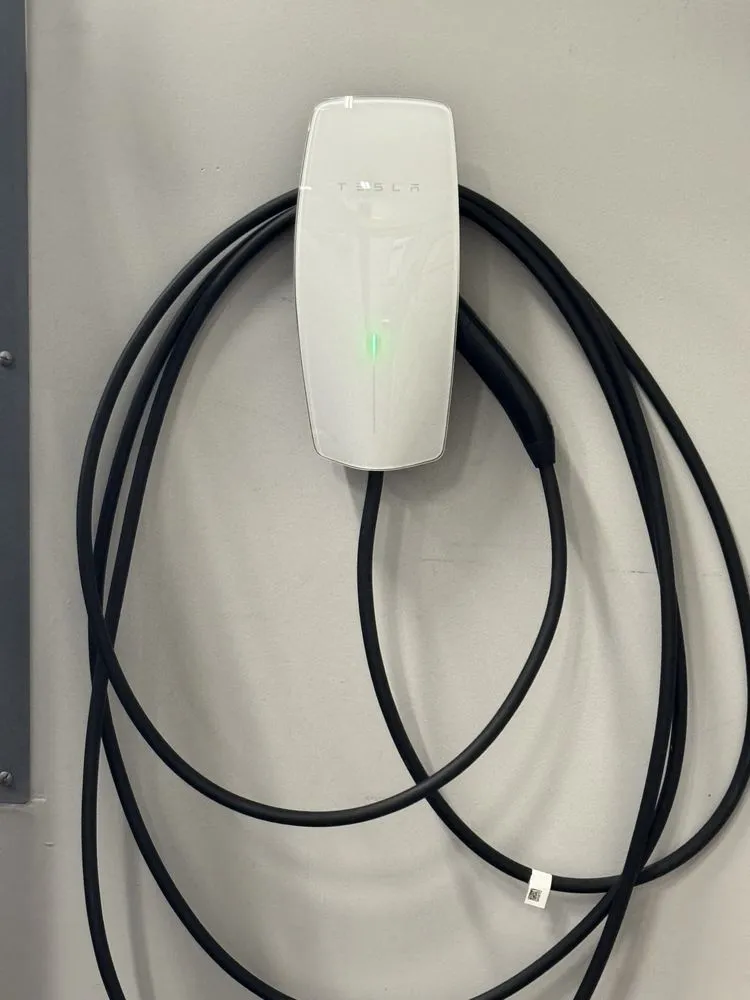 Slide of Kilowatt Electric