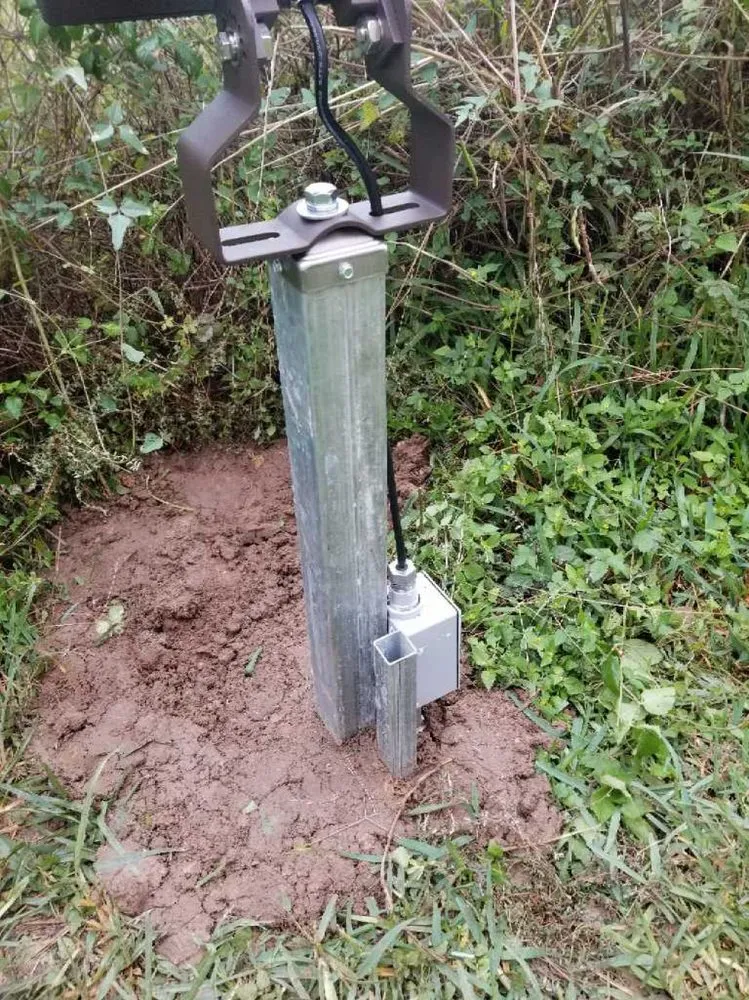 Reliable electrician providing emergency electrical service in , 