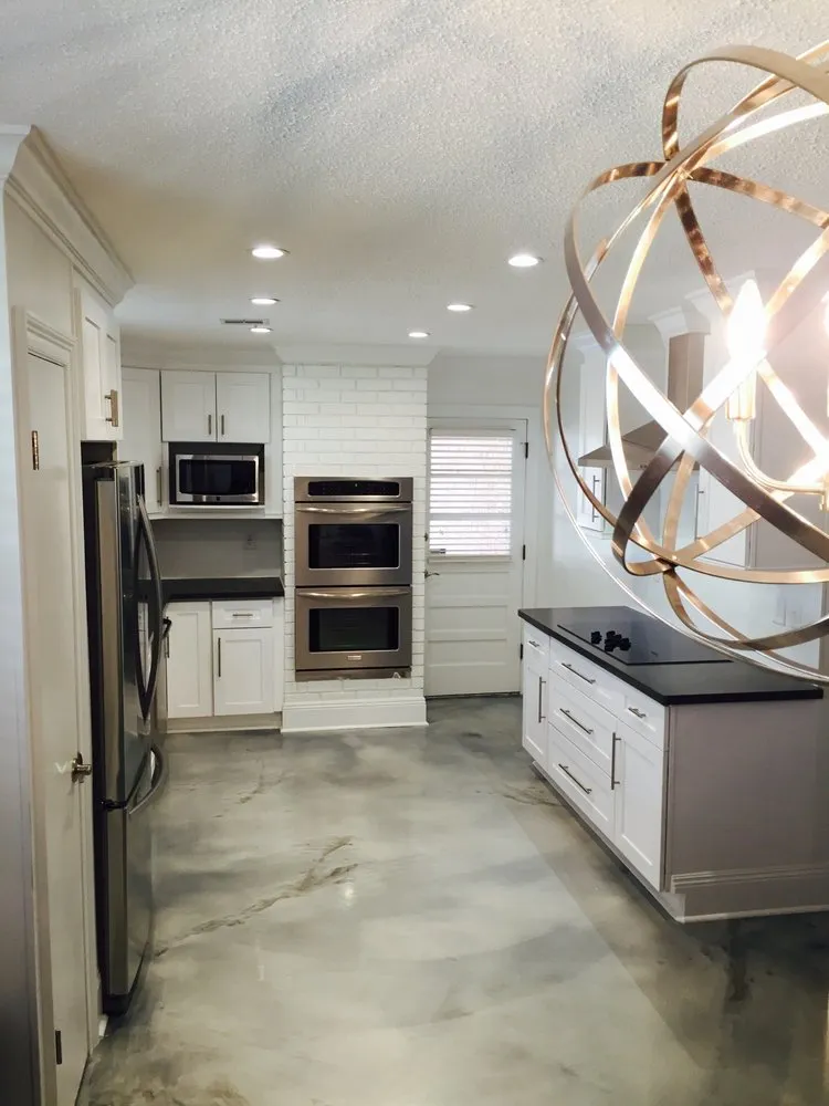 Emergency electrician providing wiring installation in Metairie, LA - King Cole Construction