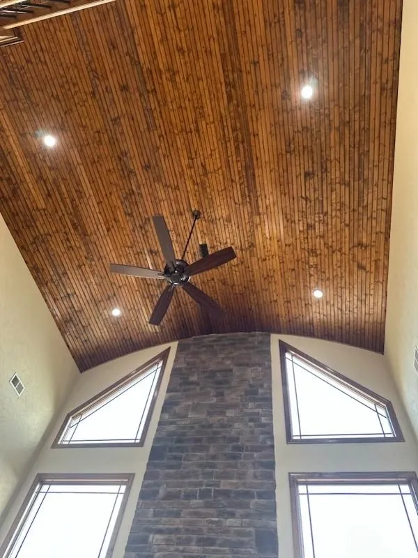 Slide of King Electrical