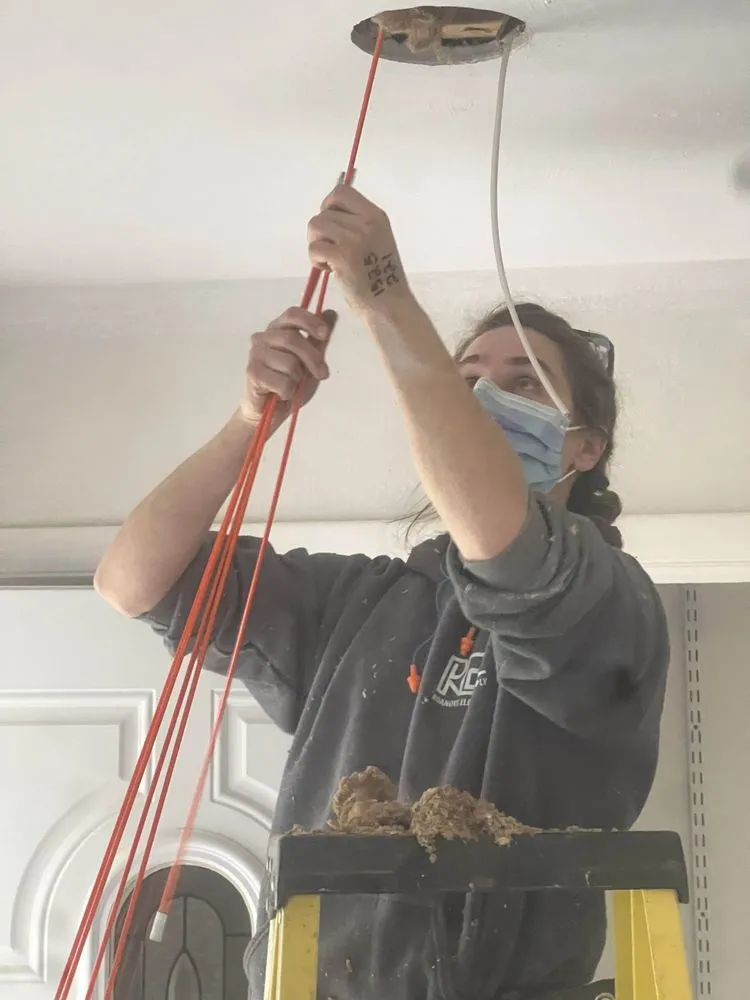 Slide of King Electrical