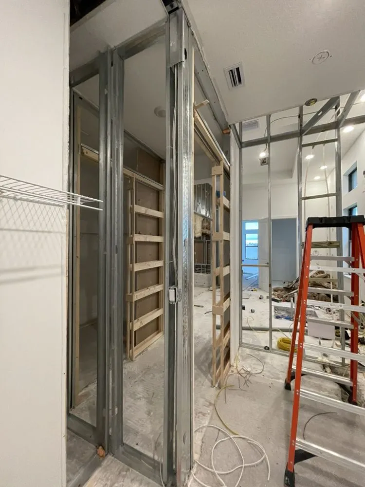 Slide of King R&G Electric