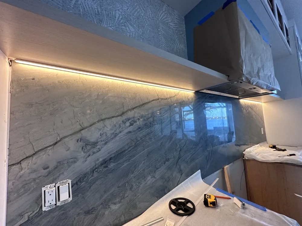 Slide of King R&G Electric