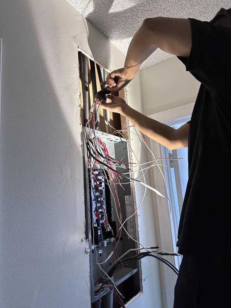 Slide of King R&G Electric