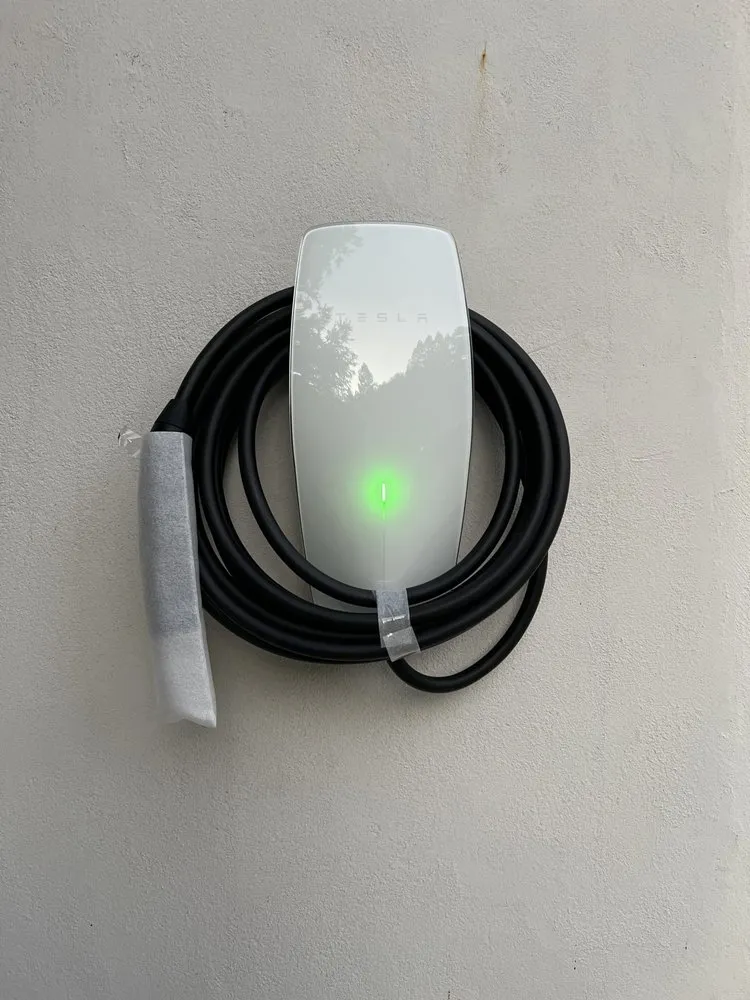 Slide of Kingdom Electric