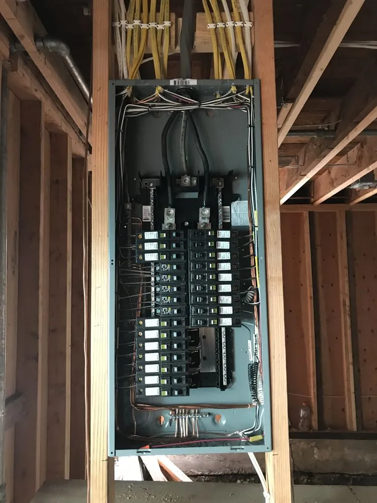 Slide of Kingdom Electric