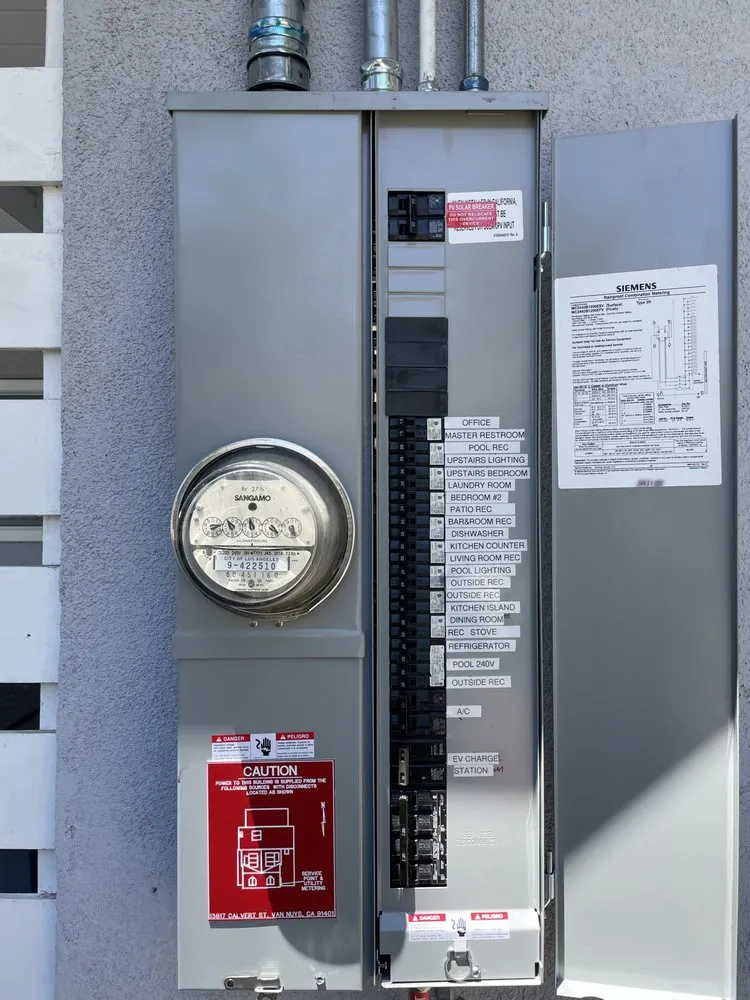 Slide of Kingdom Electric