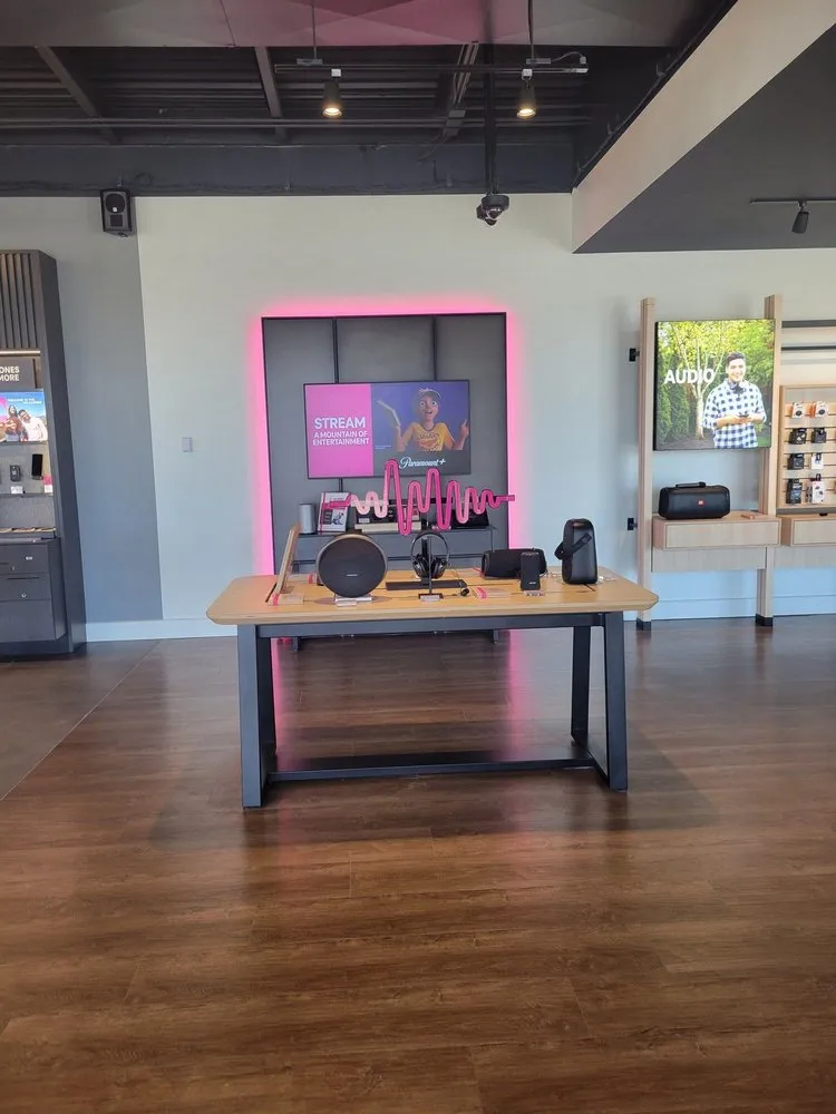 Slide of Kingdom Electric