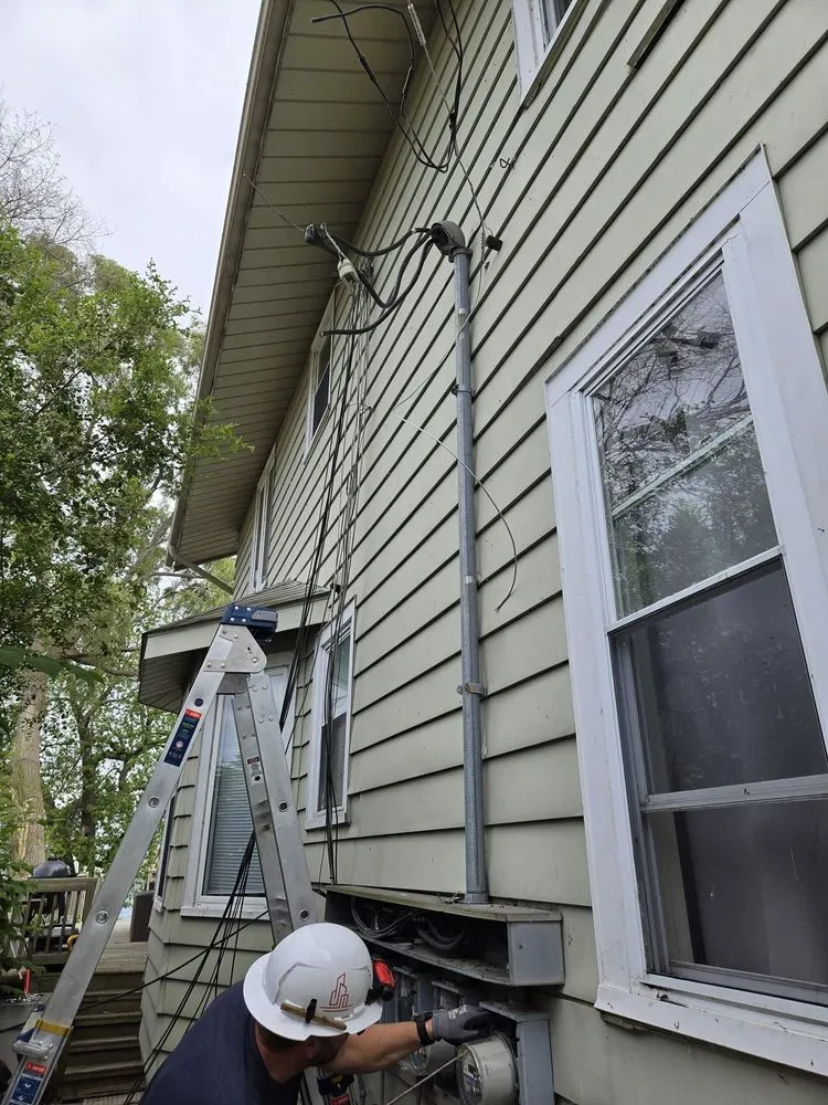 Slide of Kingdom Electric