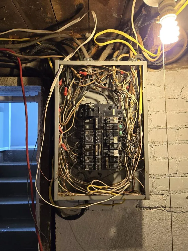 Slide of Kingdom Electric