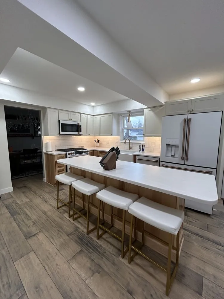 Slide of Kingdom Electric