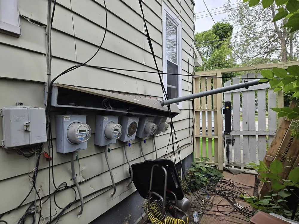 Slide of Kingdom Electric