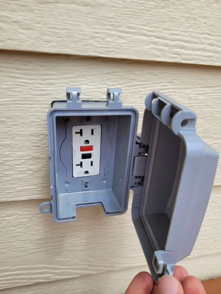 Slide of Kingdom Electric