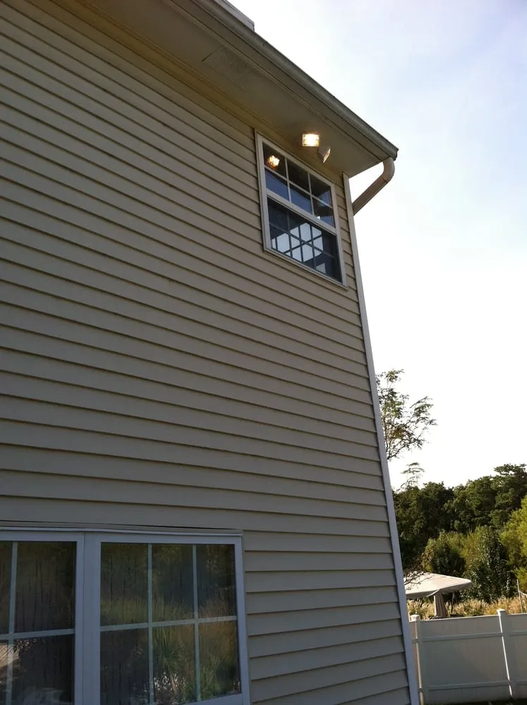 Slide of Kingdom Electric