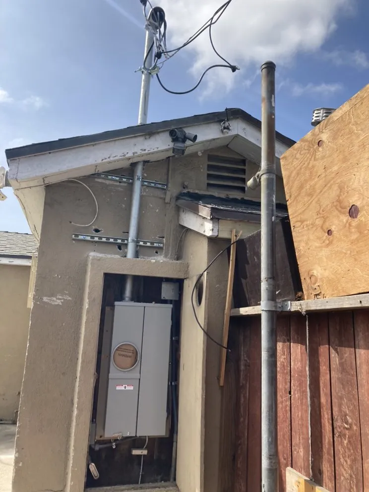 Slide of Kings Electric