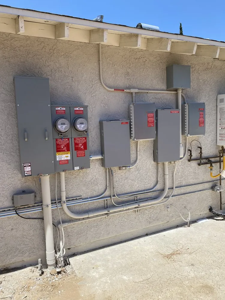 Slide of Kings Electric