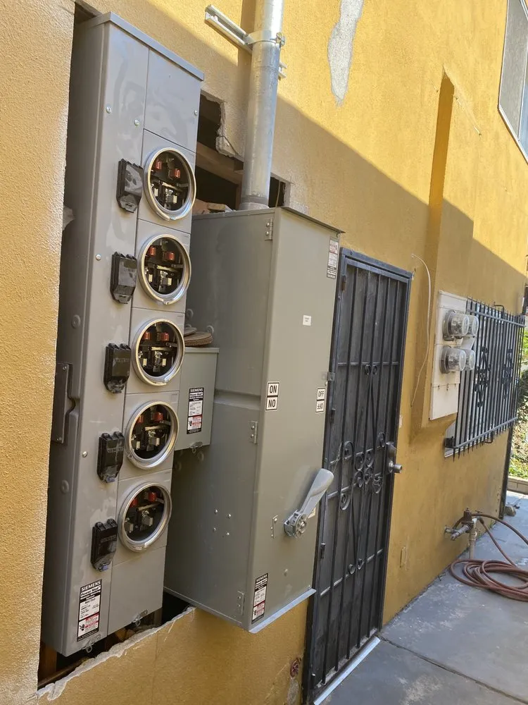 Slide of Kings Electric