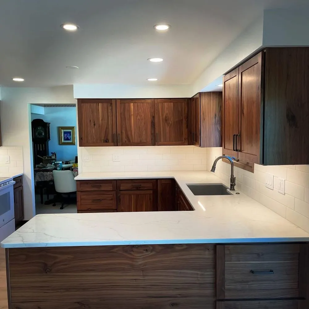 Slide of Kings Electric