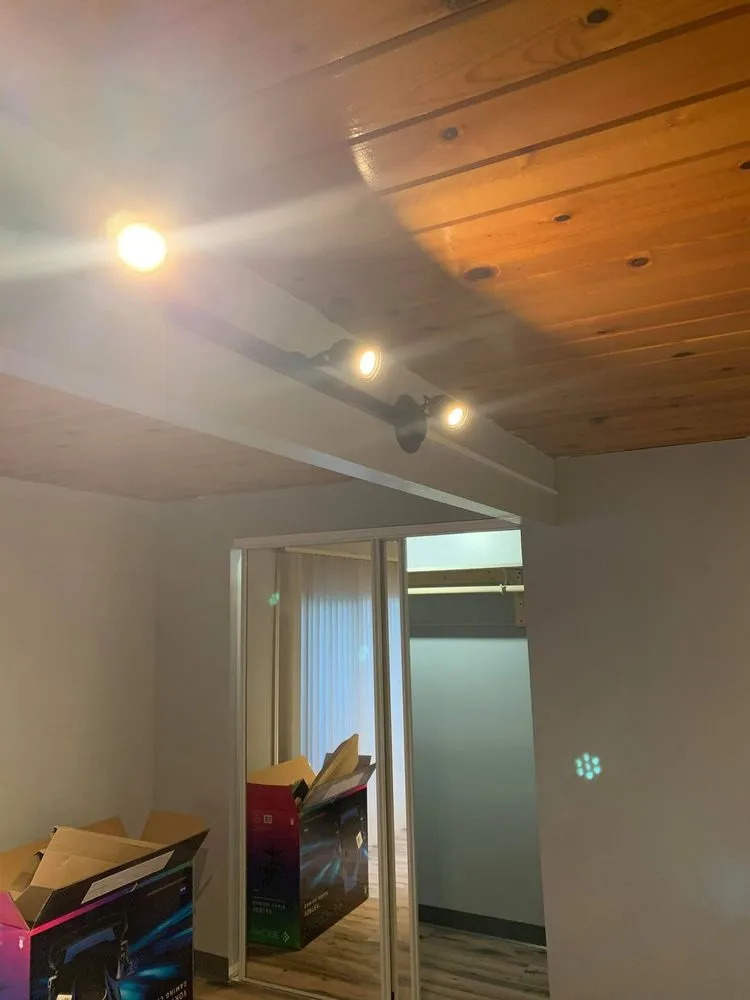 Licensed panel upgrade experts serving Reseda, CA - King's Power Electric
