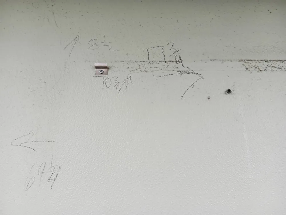 Emergency electrician providing outlet and switch repair in , 