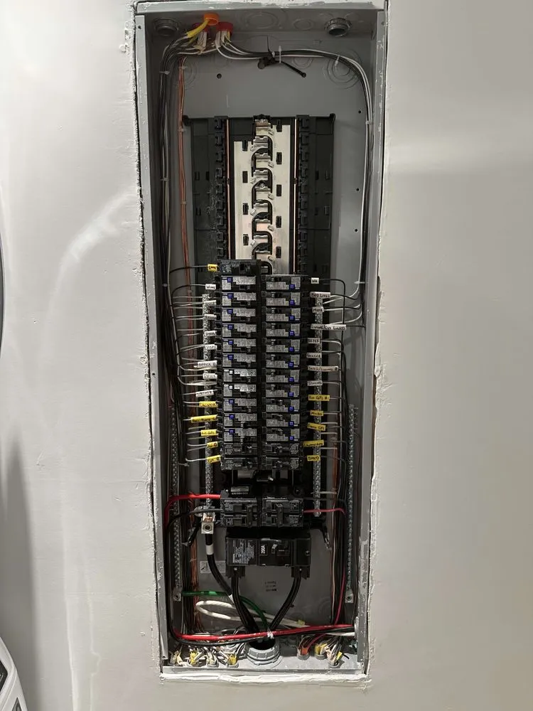 Affordable electrician providing electrical repair in ,