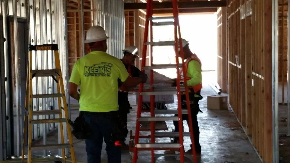 Slide of Klein's Kustom Electric