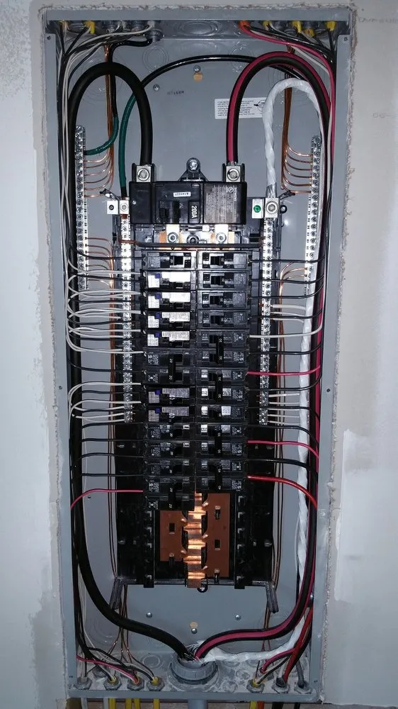 Trusted electrician providing outlet and switch repair in La Crescenta-Montrose, CA - Kn Electric and Lighting