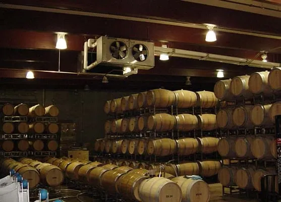 Knights' Electric, Inc. Logo