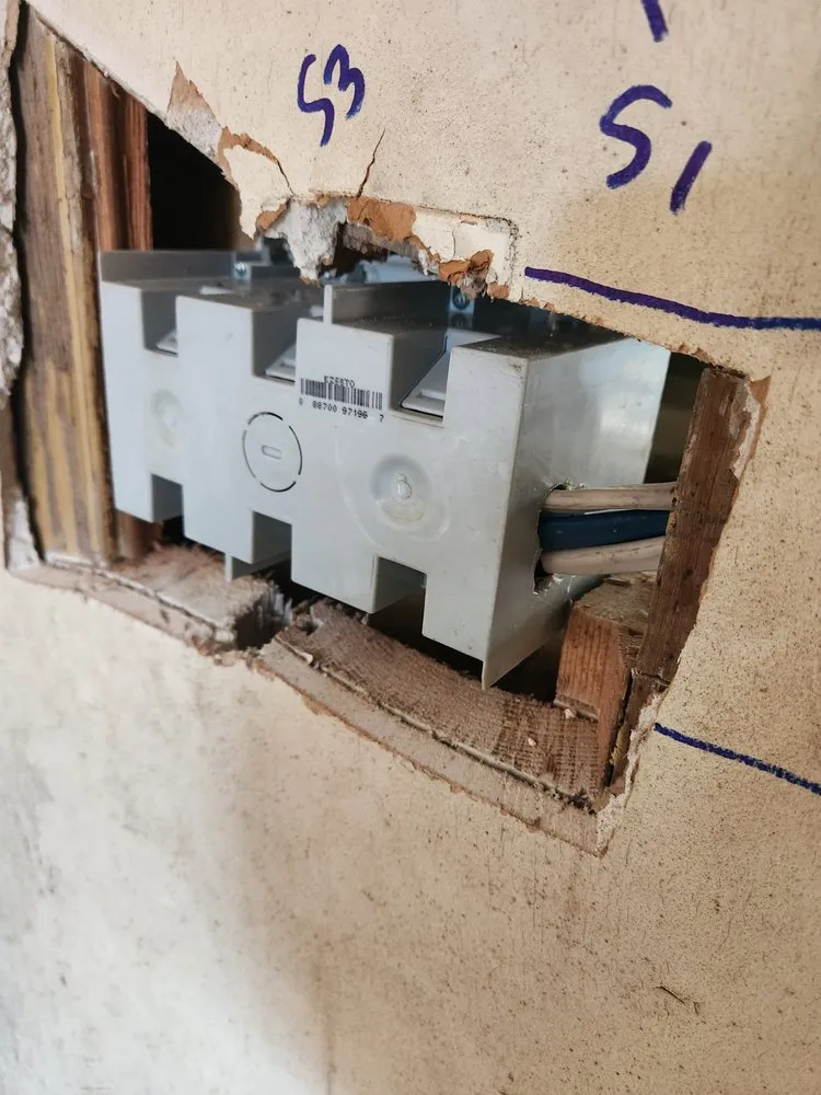 Slide of Knights Electrical Services