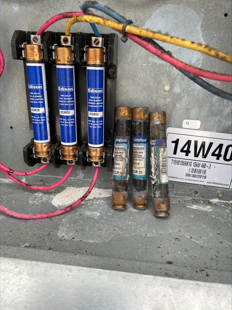 Expert electrician providing electrical repair in St. Cloud, FL - KO AIR