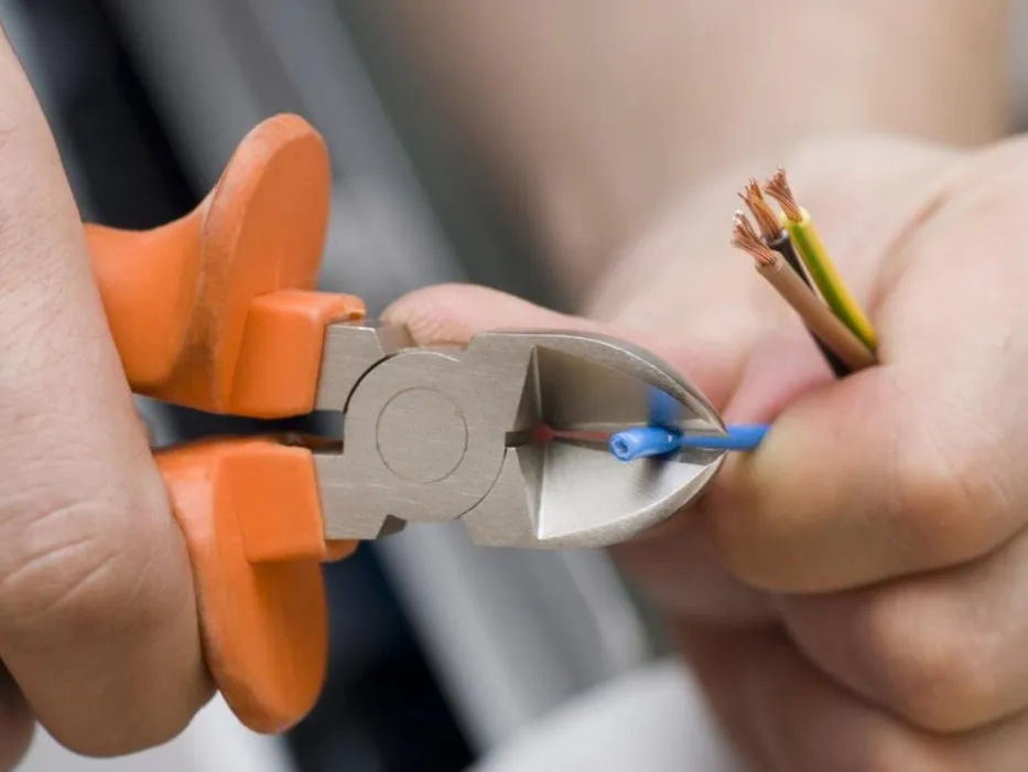 Slide of Koenig Electric